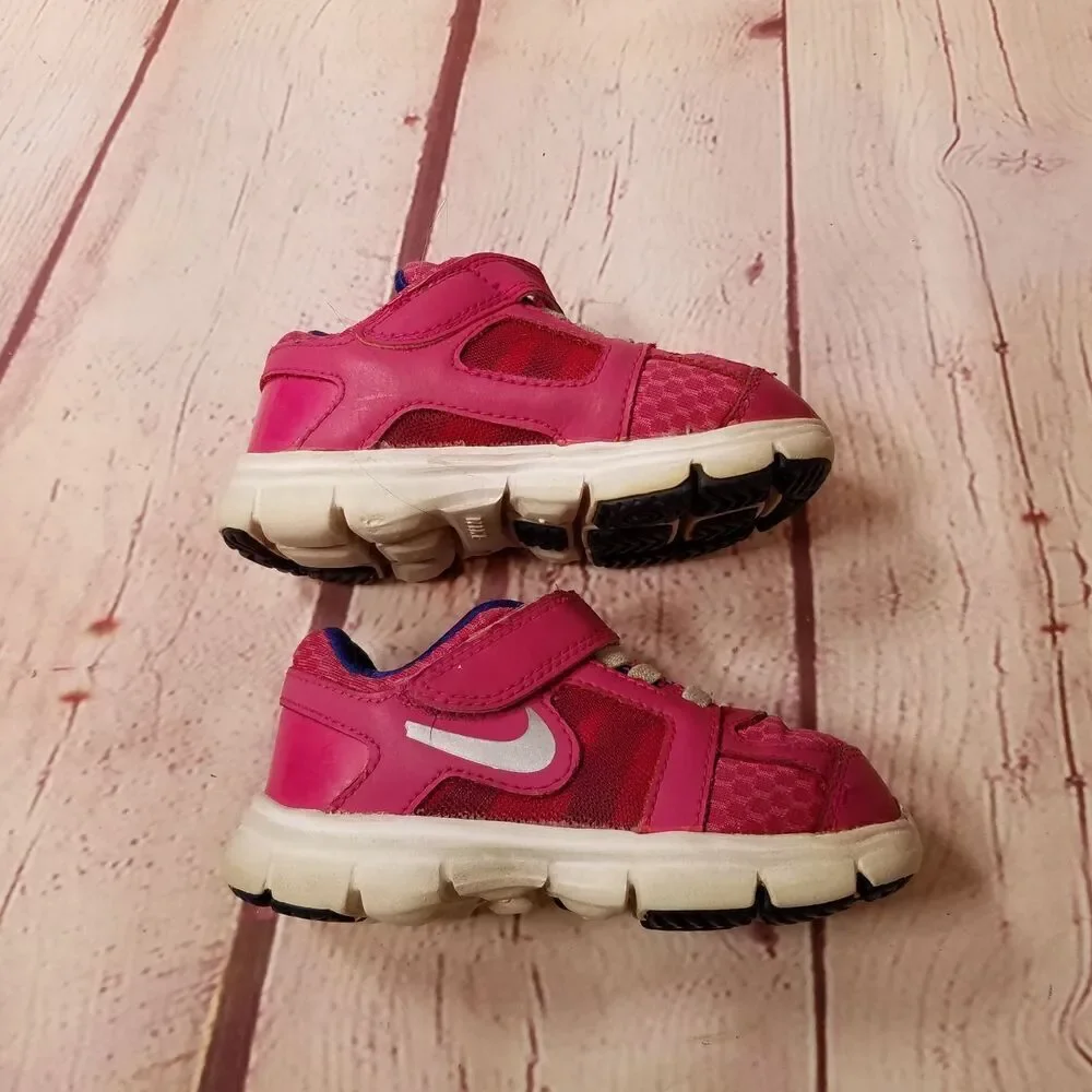 Nike sneakers 7